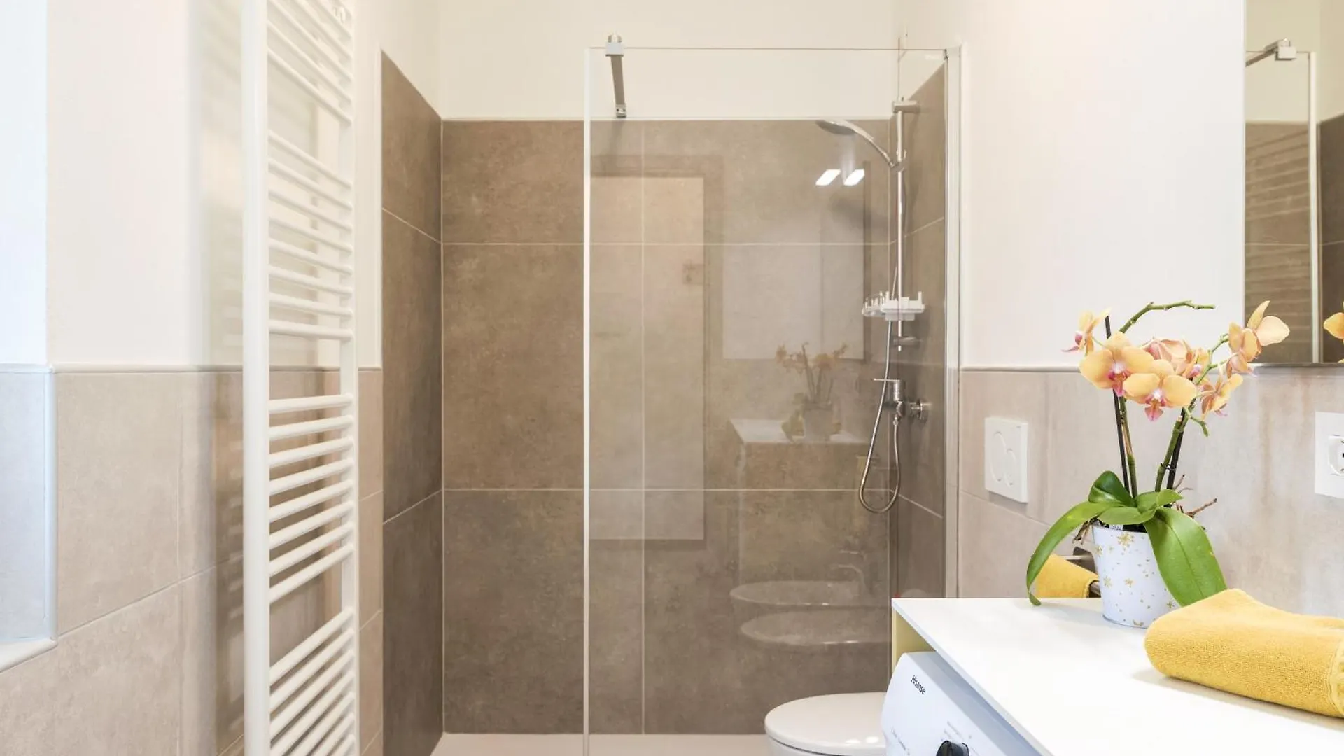 Caesar Apartment - Regarda Travel Lazise Italy